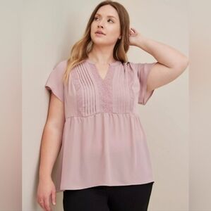 Torrid Peplum Top Lace /Pintuck Detail Sz 3